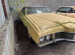 Ford Thunderbird Landau Hardtop Coupé