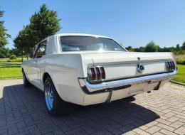 Ford Mustang V8 Coupé