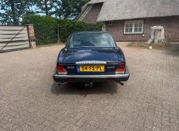 Daimler Double Six Series 3