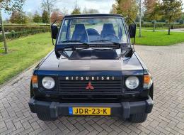 Mitsubishi Pajero 2.6 Canvas Top