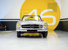 Mercedes-Benz SL 280 Pagode