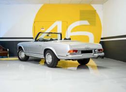 Mercedes-Benz SL 280 Pagode