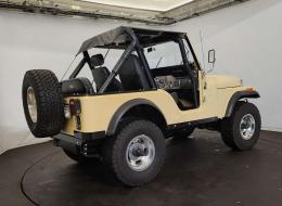 Jeep CJ 5