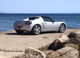 Opel Speedster 2.2