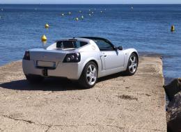 Opel Speedster 2.2