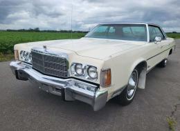 Chrysler Newport V8
