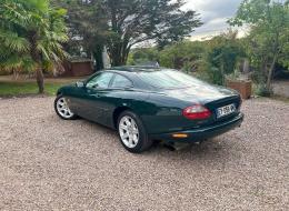 Jaguar XK8 4.0 V8 Coup&eacute;