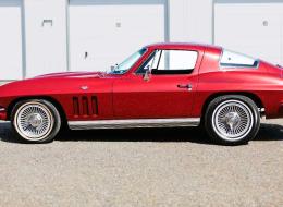 Chevrolet Corvette C2 Stingray 5.4L V8 327CI Coup&eacute; Type L76-365cv 