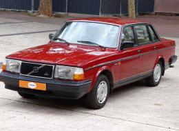 Volvo 240 DL
