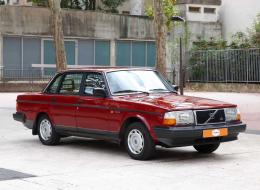 Volvo 240 DL