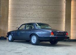 Daimler Double Six Série III