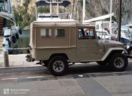 Toyota Land Cruiser FJ43