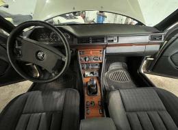 Mercedes-Benz 300 E-24