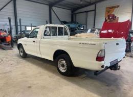 Mitsubishi Pick up L200 single cab 4x2 roues