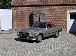 Mercedes-Benz SL 560