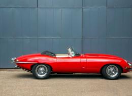 Jaguar Type E FLAT-FLOOR