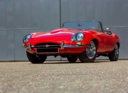 Jaguar Type E FLAT-FLOOR