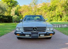 Mercedes-Benz SL 560