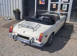 MG B