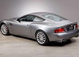 Aston Martin Vanquish V12