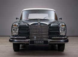 Mercedes-Benz 230 S