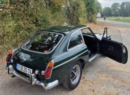 MG B GT