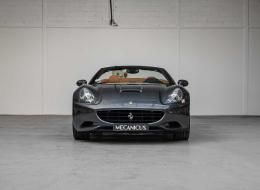 Ferrari California V8 4.3 2+2 / Grigio Silverston