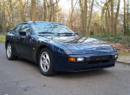 Porsche 944