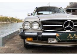 Mercedes-Benz SL 560