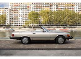 Mercedes-Benz SL 560