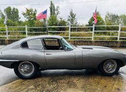 Jaguar Type E S&Eacute;RIE 1 FHC &mdash; 1965