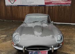 Jaguar Type E S&Eacute;RIE 1 FHC &mdash; 1965