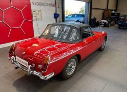 MG B