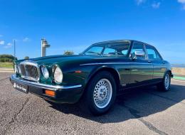 Daimler Double Six Serie III