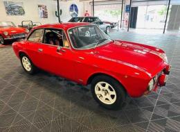 Alfa Roméo Giulia GT 2000 V&eacute;loce