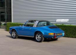 Porsche 911 2.4S Targa