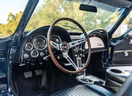 Chevrolet Corvette C2 Stingray 327