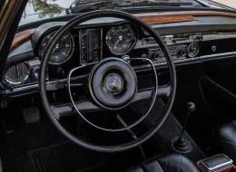 Mercedes-Benz SL 230SL PAGODE FULL BLACK