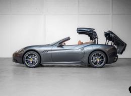 Ferrari California *Premi&egrave;re main / Fran&ccedil;aise / Suivi Full Ferrari