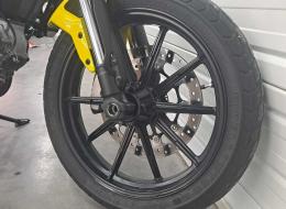 Moto Ducati SCRAMBLER 800 ICON