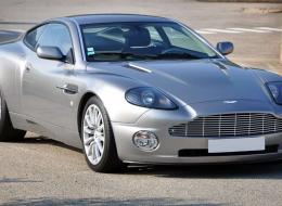 Aston Martin Vanquish seulement 10200 kms d'origine