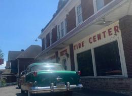 Oldsmobile 88 holiday coupe