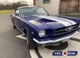 Ford Mustang Fastback Boite 4