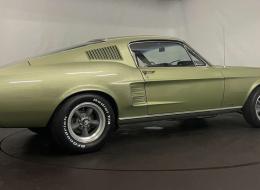 Ford Mustang GT Fastback Code S