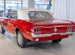 Ford Mustang Cabriolet 200ci